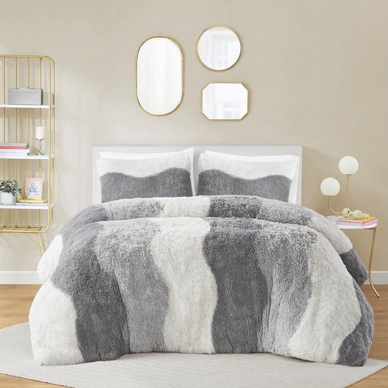 Edge Collections - 26" x 20" - Gray - Cassie Twin XL Ombre Faux Fur Comforter Set - 1 Set